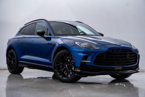 2025 Aston Martin DBX 707