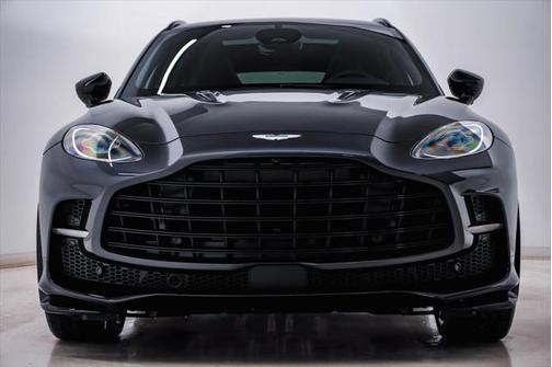 2025 Aston Martin DBX 707