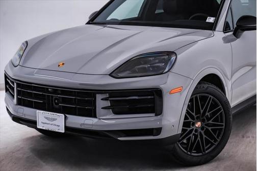 2024 Porsche Cayenne Base