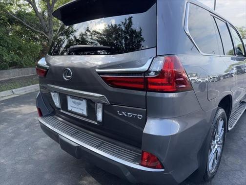 2016 Lexus LX 570 Base