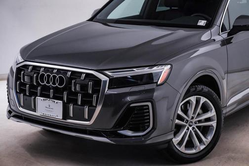 2025 Audi Q7 55 Premium Plus