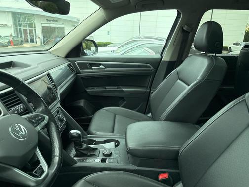 2021 Volkswagen Atlas 3.6L SE w/Technology