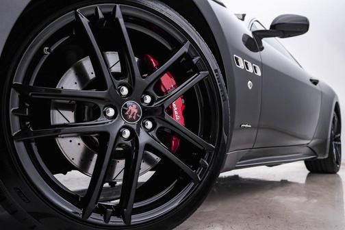 2017 Maserati GranTurismo Sport