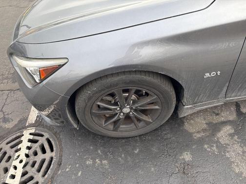 2017 INFINITI Q50 3.0t Signature Edition