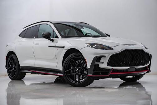 Q Neutron White 2026 Aston Martin DBX S