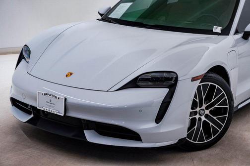 2020 Porsche Taycan Turbo