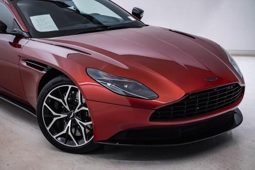 2019 Aston Martin DB11 V8 Coupe