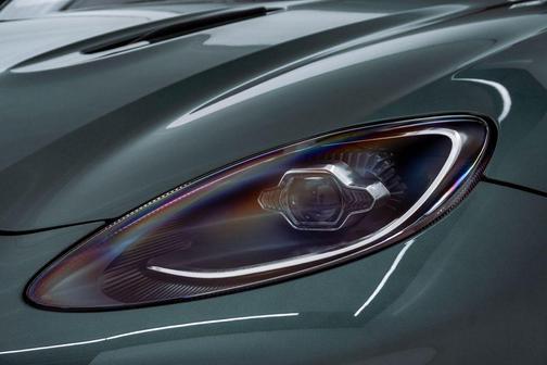 2025 Aston Martin DBX 707