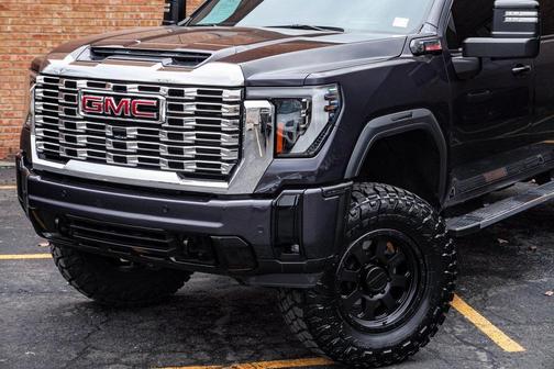 2024 GMC Sierra 2500 Denali