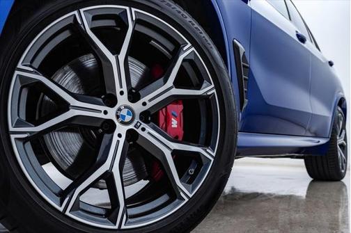 2025 BMW X5 M60i