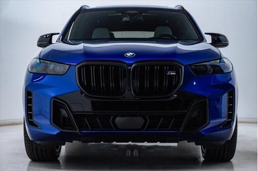 2025 BMW X5 M60i