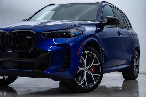 2025 BMW X5 M60i