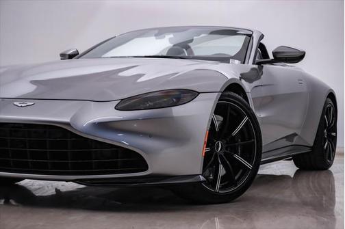 2021 Aston Martin Vantage Roadster