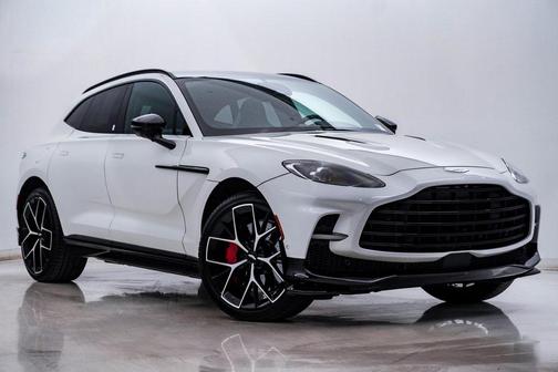 2025 Aston Martin DBX 707
