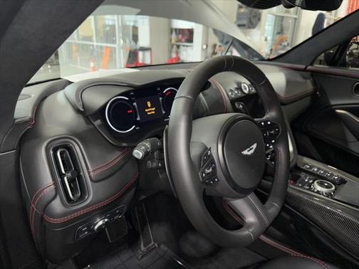 2021 Aston Martin DBX Carbon