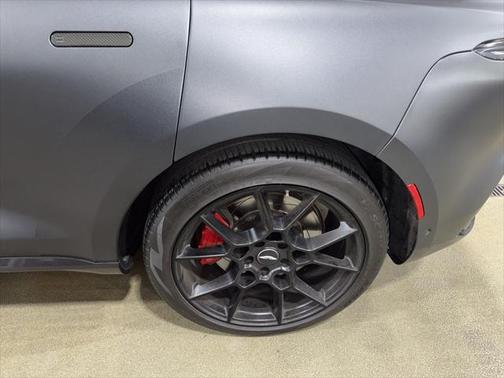 2021 Aston Martin DBX Carbon
