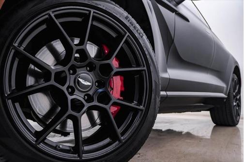 2021 Aston Martin DBX Carbon