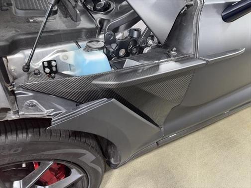 2021 Aston Martin DBX Carbon