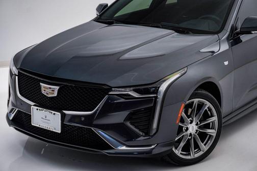 2022 Cadillac CT4 Sport