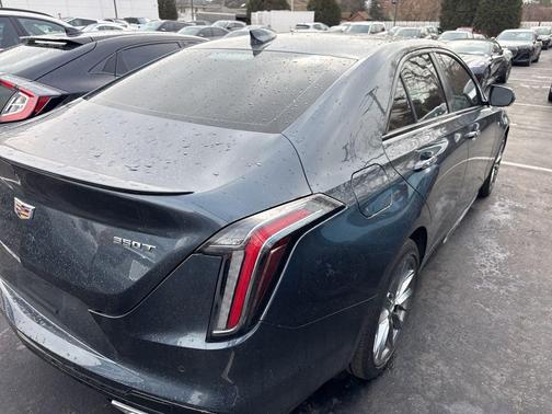 2022 Cadillac CT4 Sport