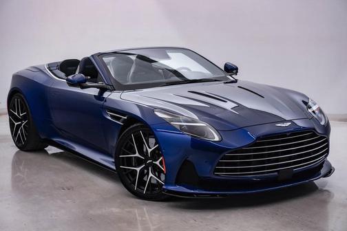 2025 Aston Martin DB12 Volante