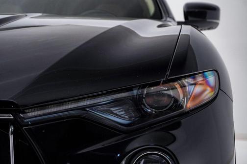 2018 Maserati Levante Base