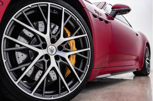 2024 Maserati GranTurismo Trofeo