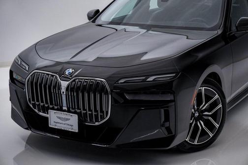 2025 BMW 740 740i xDrive