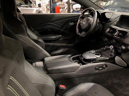 2023 Aston Martin Vantage Coupe