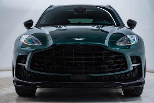 2025 Aston Martin DBX 707