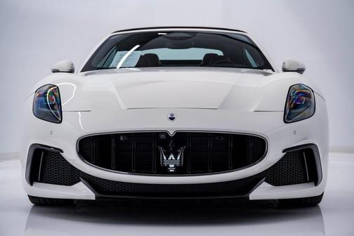 2024 Maserati GranCabrio Trofeo