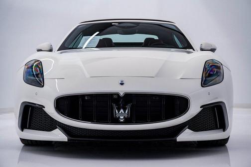 2024 Maserati GranCabrio Trofeo