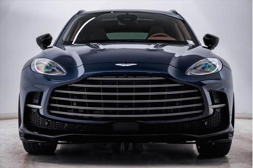 2025 Aston Martin DBX 707