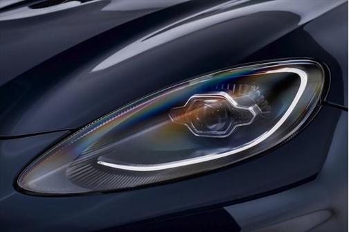 2025 Aston Martin DBX 707