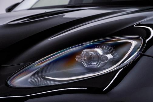 2025 Aston Martin DBX 707