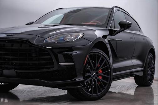 2025 Aston Martin DBX 707