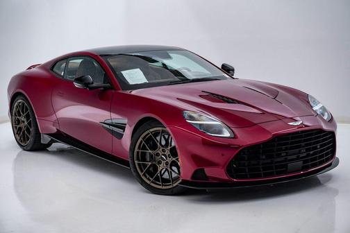 Q Supernova Red 2025 Aston Martin Vanquish V12