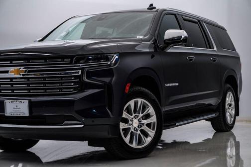 Evergreen Gray Metallic 2022 Chevrolet Suburban Premier