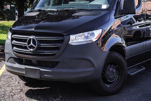 2023 Mercedes-Benz Sprinter 2500 Crew 144 WB