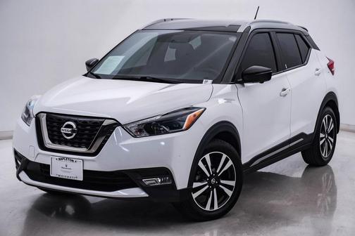 2019 Nissan Kicks SR