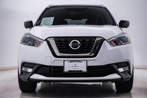 2019 Nissan Kicks SR