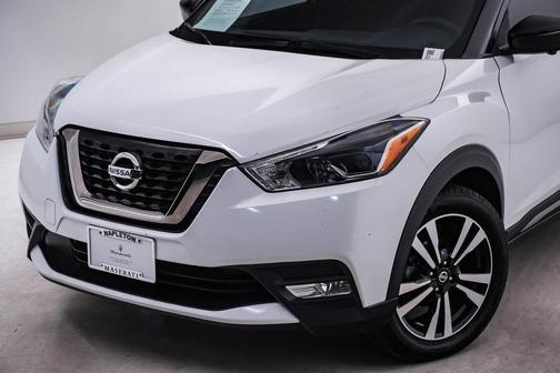 2019 Nissan Kicks SR