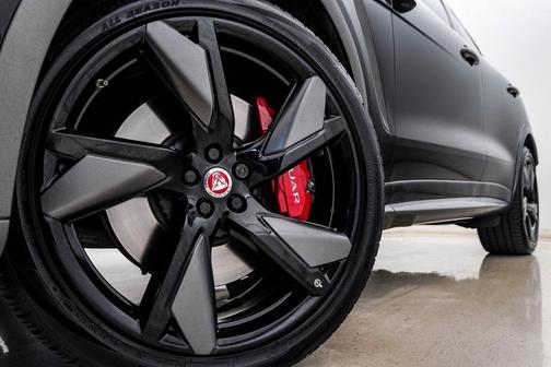 2021 Jaguar F-PACE SVR