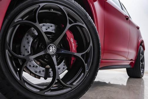 2018 Alfa Romeo Stelvio Quadrifoglio
