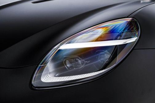 Q Satin Onyx Black 2025 Aston Martin Vantage Coupe