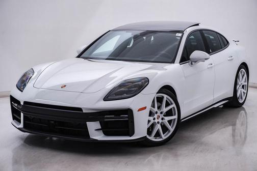 2024 Porsche Panamera 4
