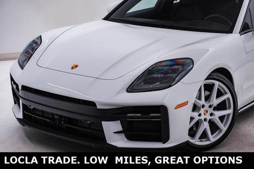 2024 Porsche Panamera 4