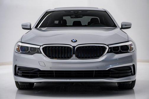 2019 BMW 530e xDrive iPerformance