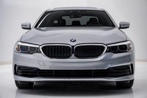 2019 BMW 530e xDrive iPerformance