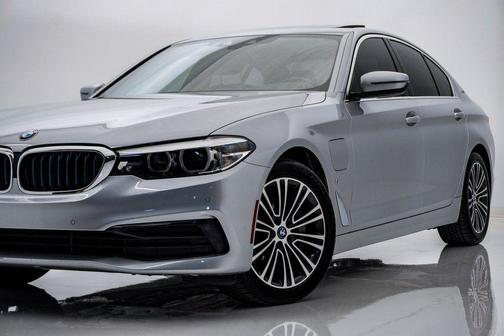 2019 BMW 530e xDrive iPerformance